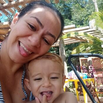 Emprego de babá em Uberlândia: emprego de babá Anna