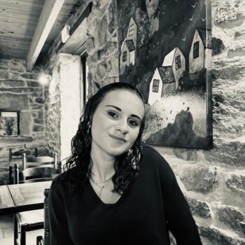 Baby-sitter Villepreux: Amandine