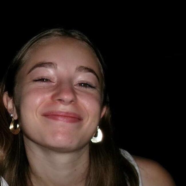 Babysitter in Saint-André-de-Seignanx: Marie