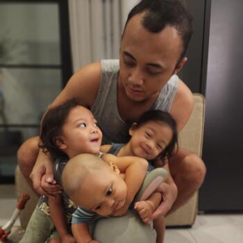 Lowongan pekerjaan babysitting di Tangerang Selatan: lowongan pekerjaan babysitter Aiken