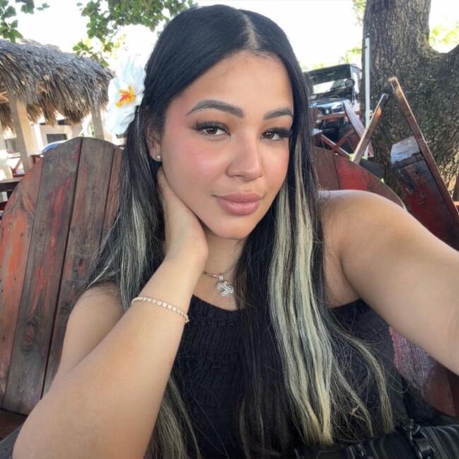 Babysitter in Boston: Lia daniela