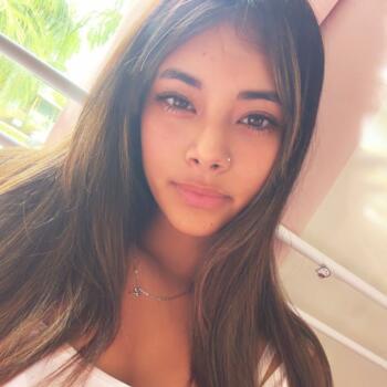 Babysitter Coronado: Valentina