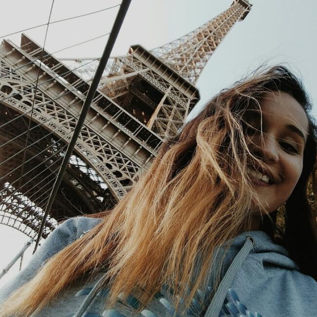 Babysitting job in Alcobaça: Camila