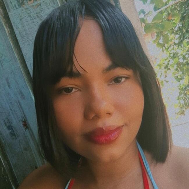 Babysitter in Nova Olímpia: Larissa