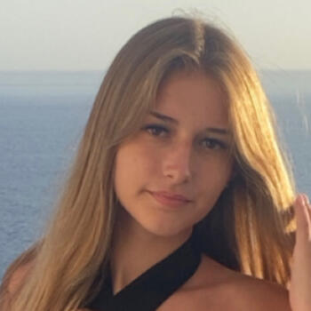 Babysitter in Mitcham: Madison