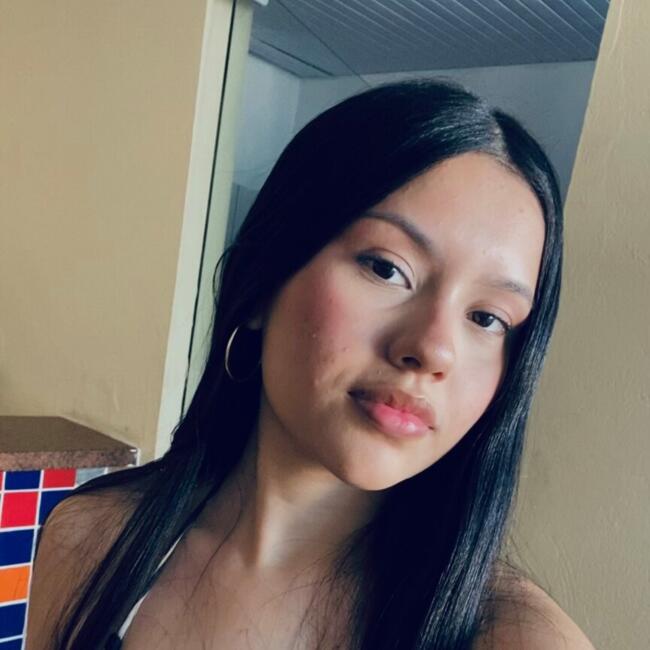 Babá em Teresina: Emily