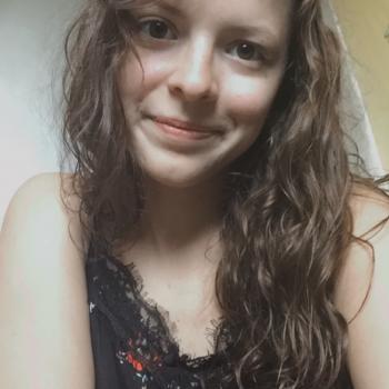 Babysitter Rouen: Nina