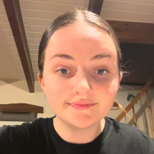 Babysitter in Sunshine Coast: Candice