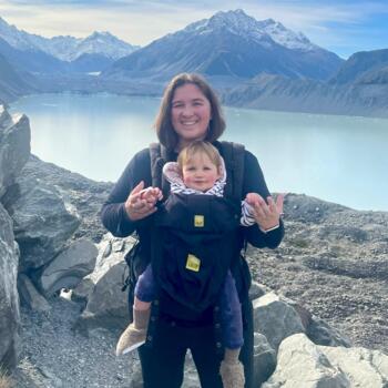 Niñera en Dunedin: Naomi