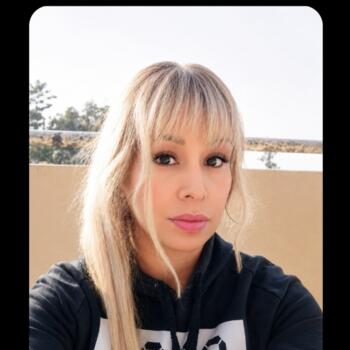 Babysitter in Pilar: Roxana