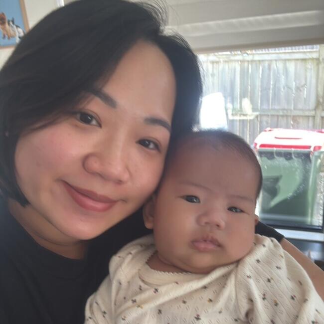 Babysitting job in Auckland: Van