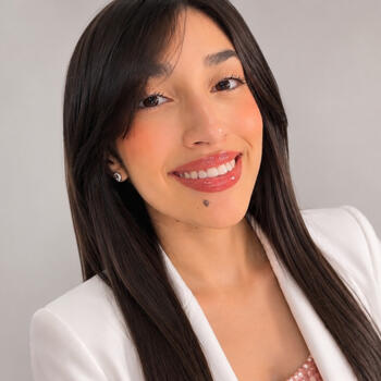 Babysitter Heredia: Tania