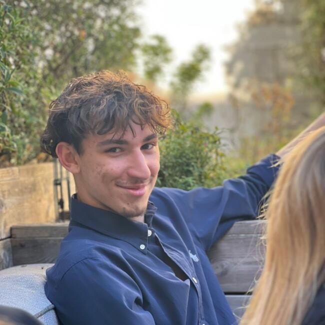 Babysitter in Bréviandes: Louis