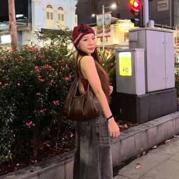 Babysitter in Singapore Island: Chloe