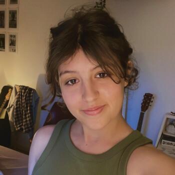 Babysitter in Nantes: Romy