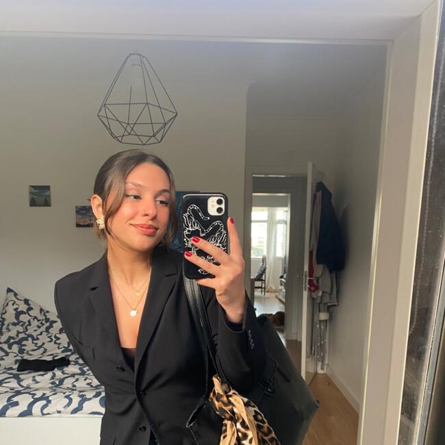 Babysitter in Carnaxide: Luna