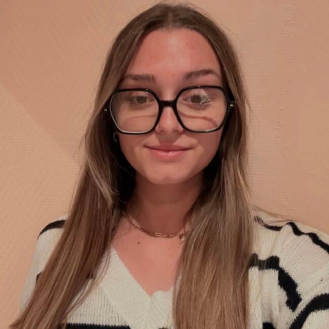 Babysitter in Grâce-Hollogne: Lea