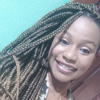 Babysitter in São Gonçalo (São Gonçalo): Liliane