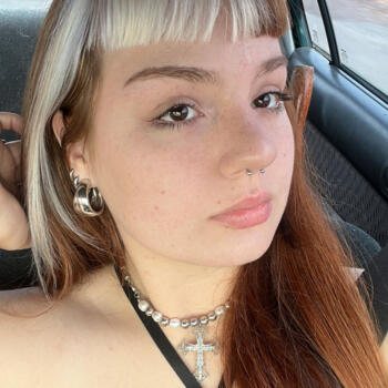 Babysitter in Jaraguá do Sul: Isabela