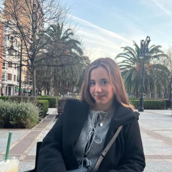 Canguro en Gijón: Ale