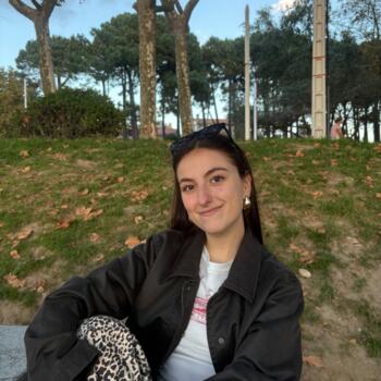 Babysitter in Vigo: Sara