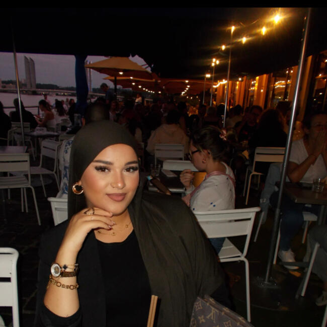 Babysitter in Bordeaux: Soundos