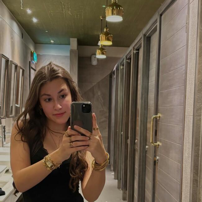 Babysitter in Villeurbanne: Naïa