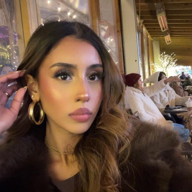 Babysitter in Bear: Japleen