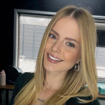 Babysitter in Praia Grande: Bruna