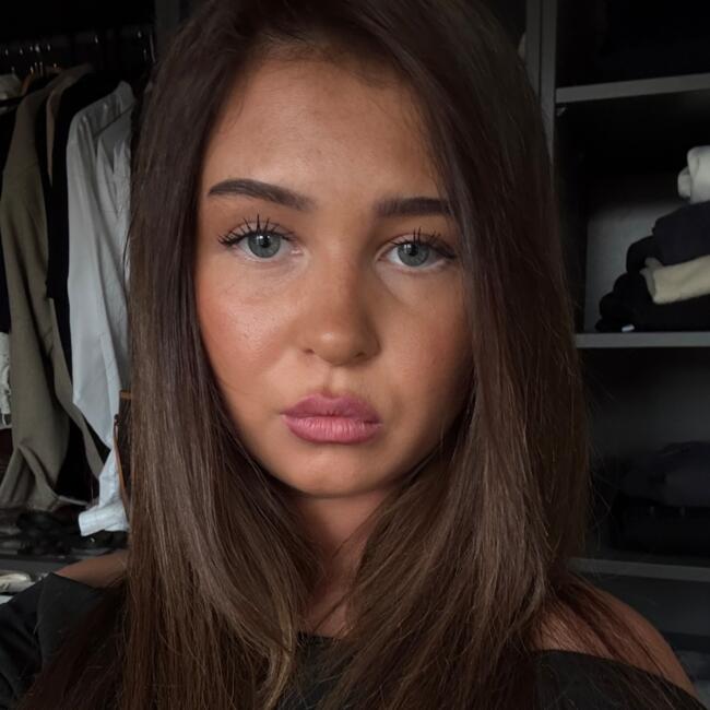 Barnvakt i Göteborg: Leia