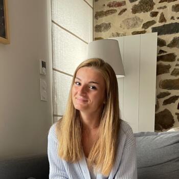 Baby-sitter in Saint-Malo: Julie