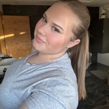 Babysitter Kronstorf: Jasmina