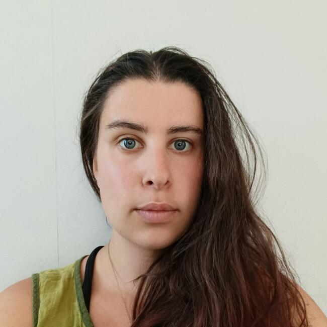 Babysitter in Paris: Sati