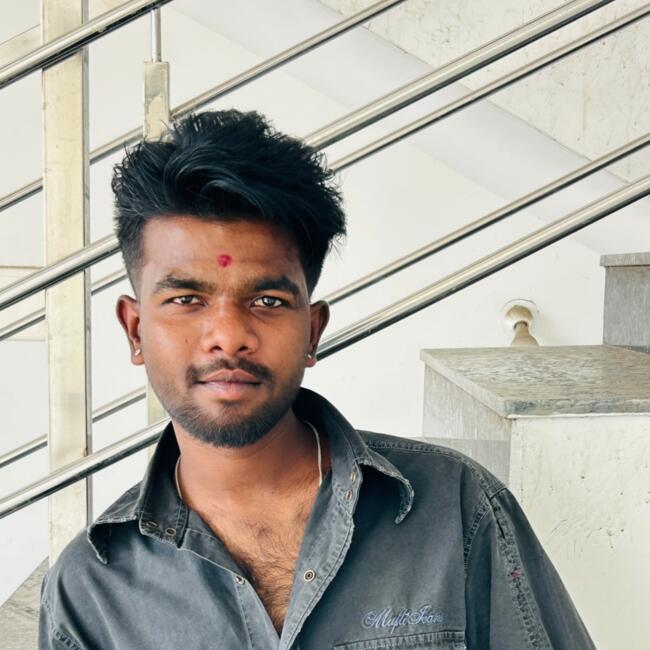 बंगलौर में बेबीसिटर: Gagan