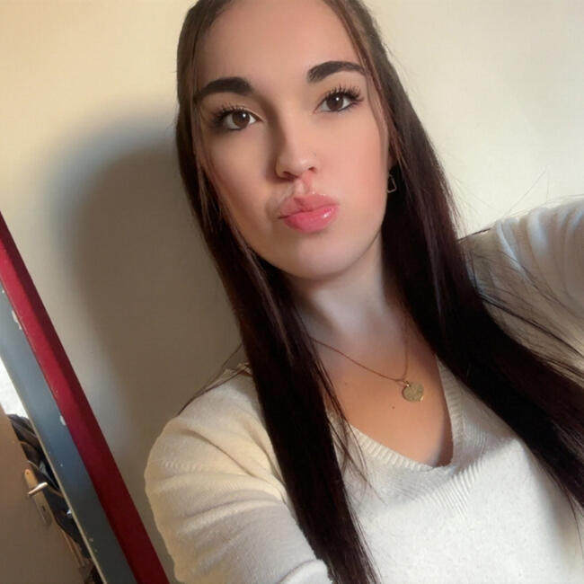 Babysitter in Perpignan: Elena