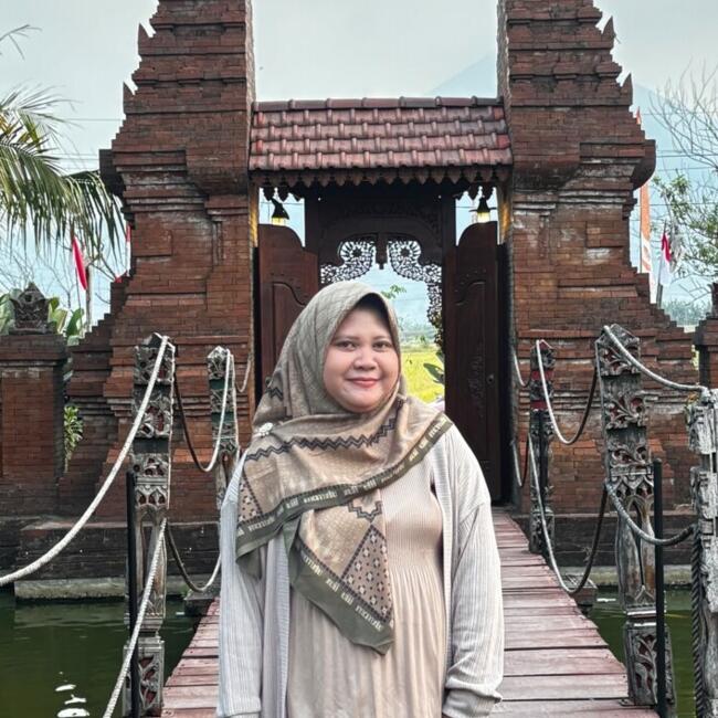 Lowongan pekerjaan babysitting di Kota Surabaya: Astri