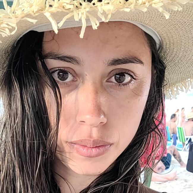 Babysitter in Pilar: Alejandra