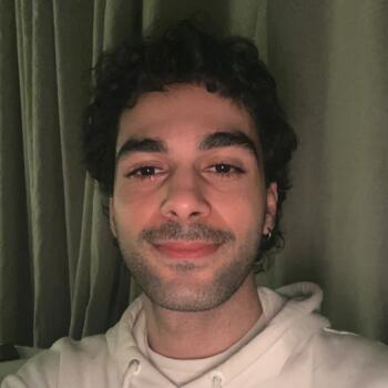 Babysitter in Istanbul: HamidReza