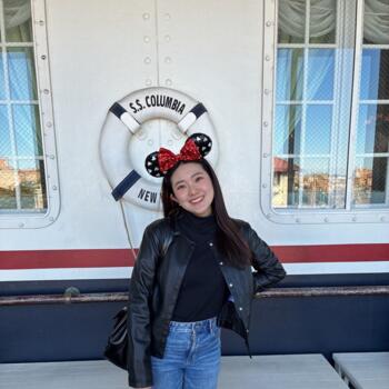 Babysitter Auckland: Haruna