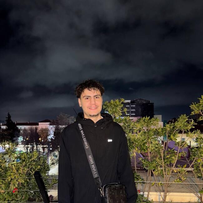 Babysitter in Villeneuve-Saint-Georges: Sohaib