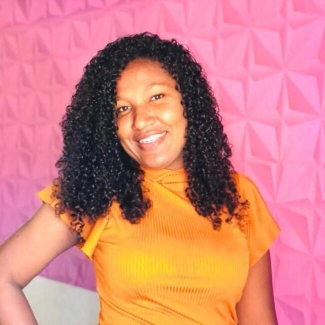 Babysitter in Camaçari: Elane