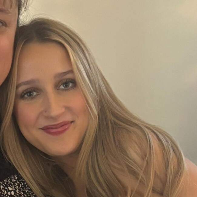 Babysitter in Canberra: Charlotte