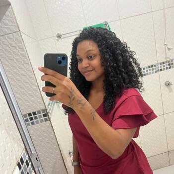 Babysitter San Salvador: Mary