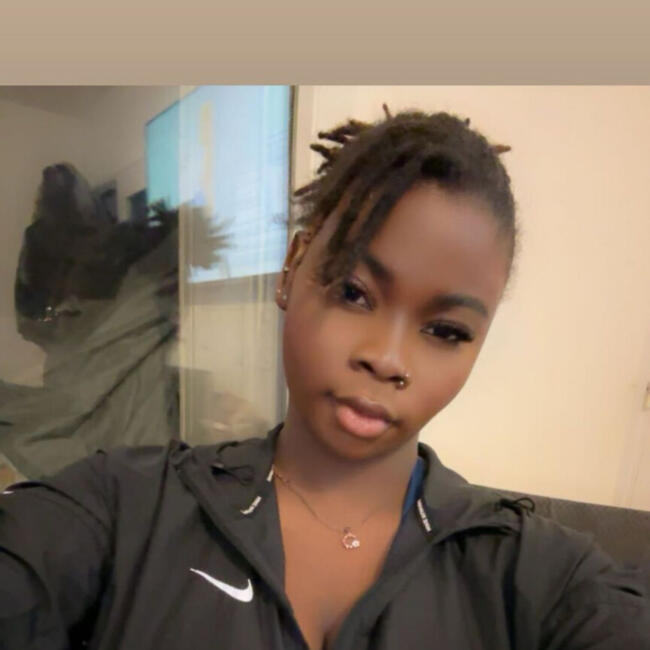 Babysitter in Nanterre: Massatie