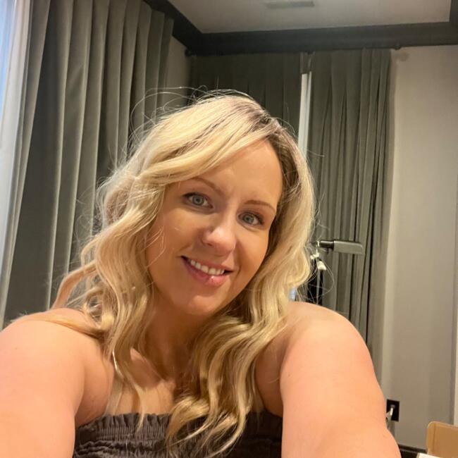 Babysitter in Columbus: Kelly