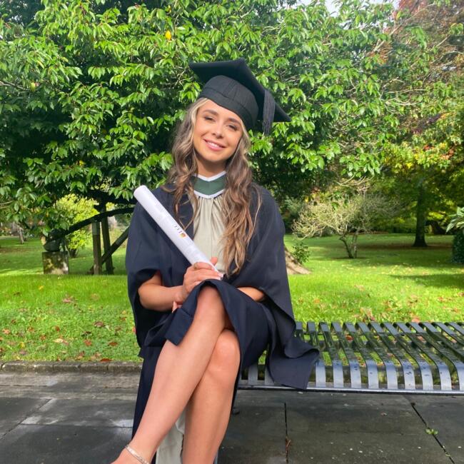 Babysitter in Melbourne: Shauna