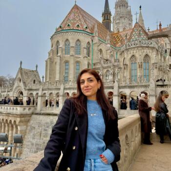 Bebek bakıcısı Livádia: Narine