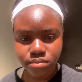Babysitter Houston: Eniola