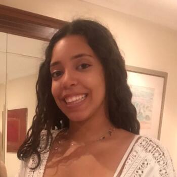 Babysitter em Amadora: Iara