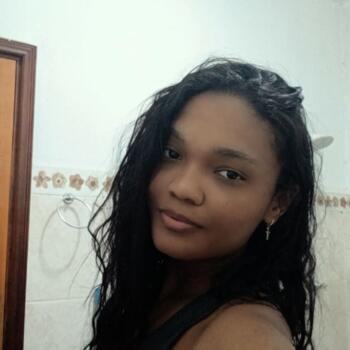Babysitter Rio Claro: Evillin